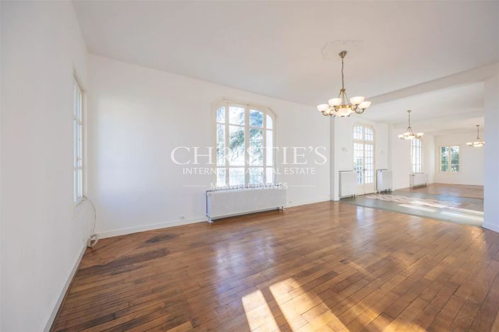 Image No.14-7 Bed House for sale