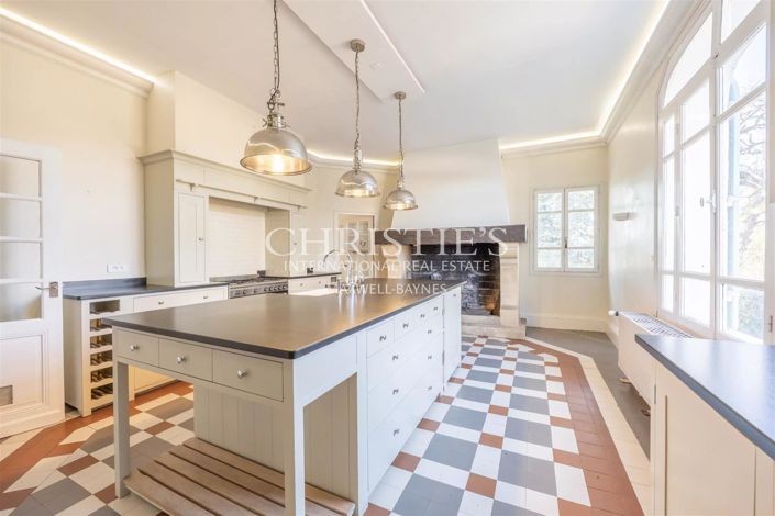 Image No.15-7 Bed House for sale