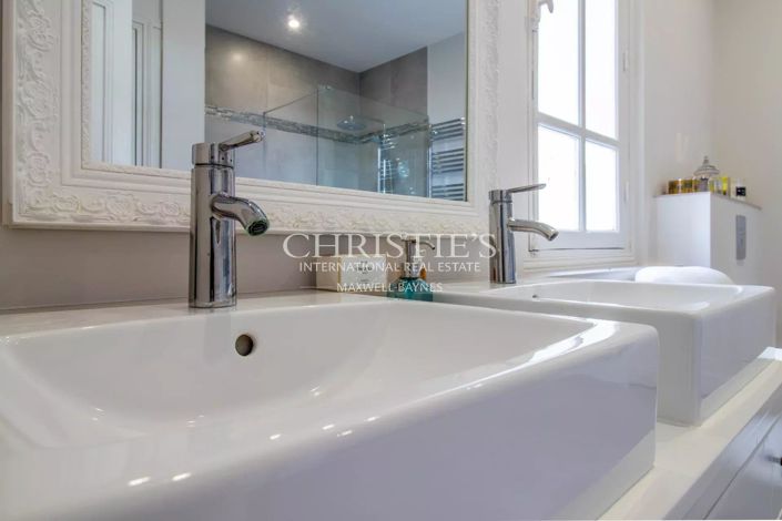 Image No.17-7 Bed House for sale