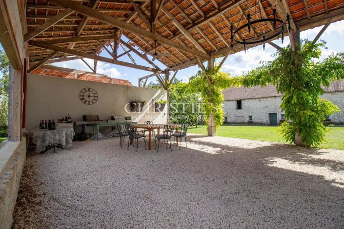 Image No.6-7 Bed House for sale