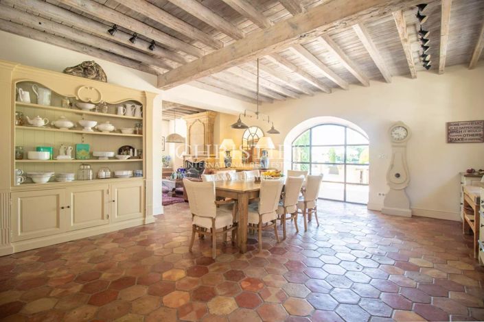 Image No.15-5 Bed House for sale