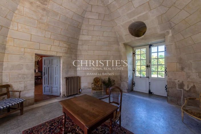 Image No.10-10 Bed House for sale