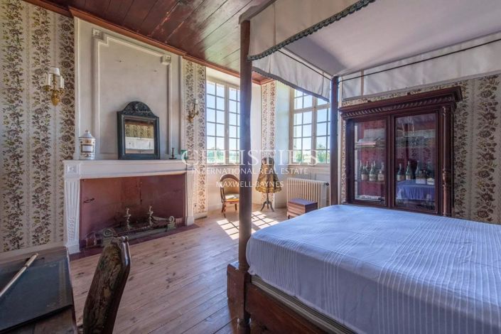 Image No.15-10 Bed House for sale