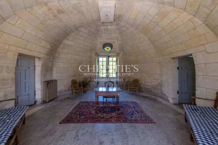 Image No.9-10 Bed House for sale