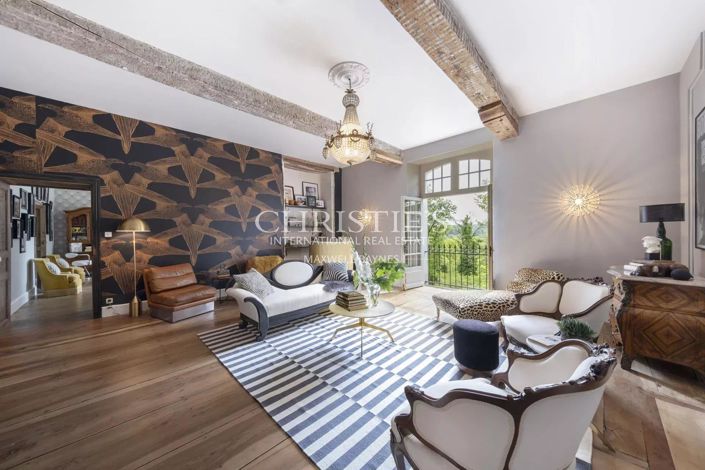 Image No.11-9 Bed House for sale