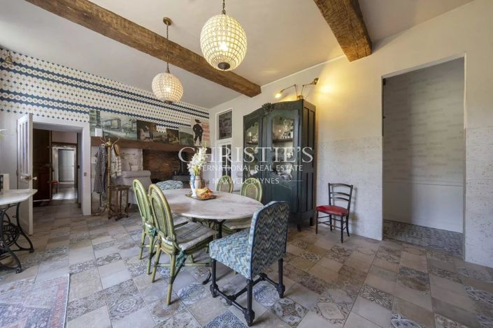 Image No.20-9 Bed House for sale