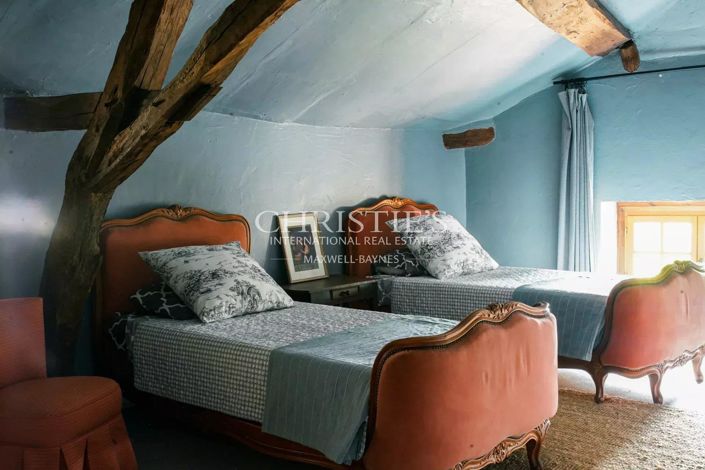 Image No.44-9 Bed House for sale