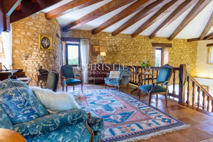 Image No.15-3 Bed House for sale