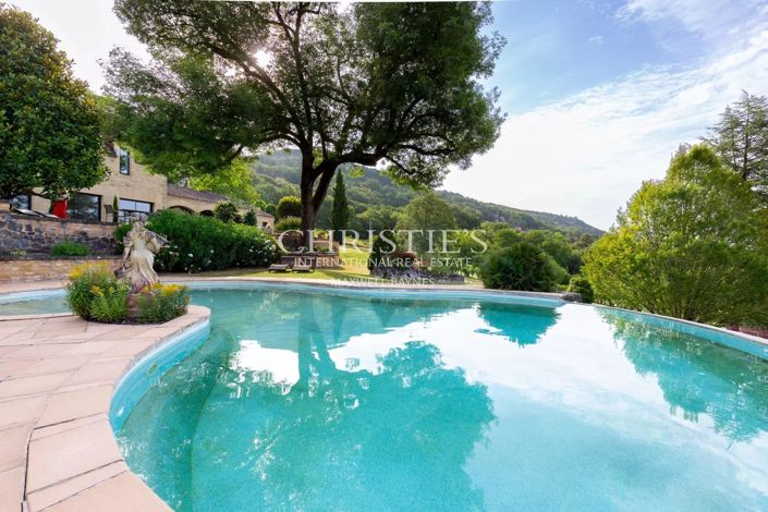 Image No.8-3 Bed House for sale