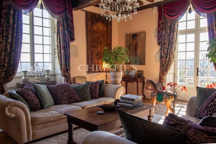 Image No.12-6 Bed House for sale