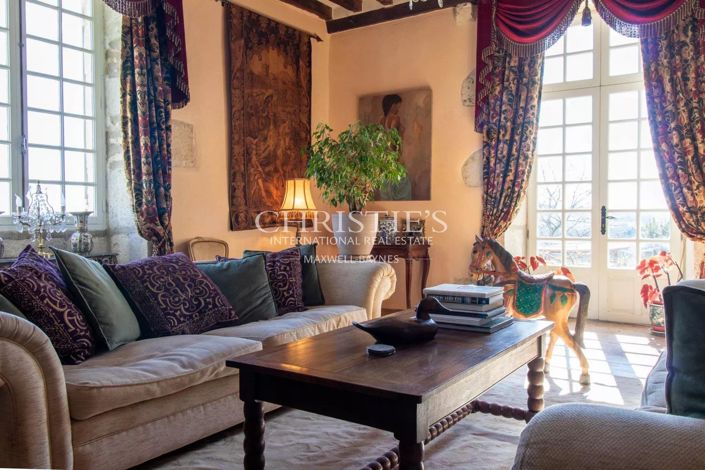 Image No.13-6 Bed House for sale