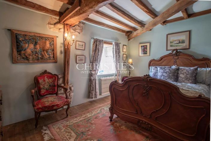 Image No.15-6 Bed House for sale