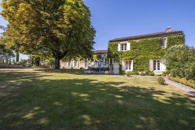 5 Bed House for sale