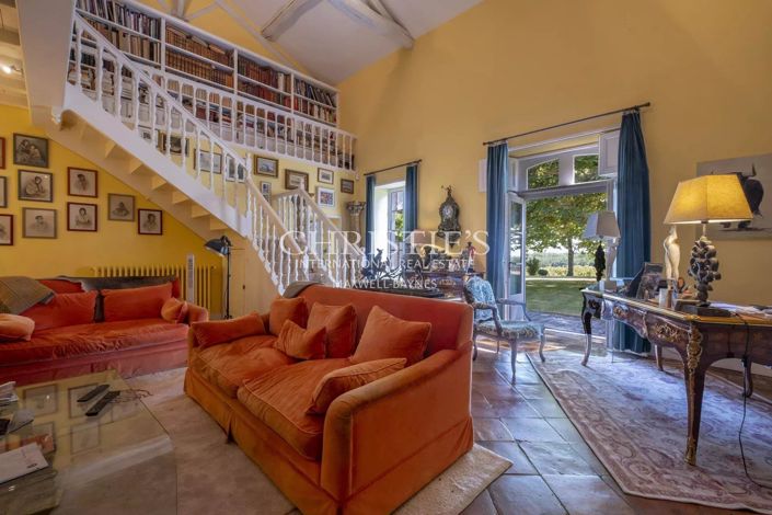 Image No.21-5 Bed House for sale