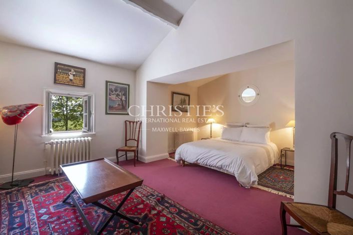 Image No.28-5 Bed House for sale