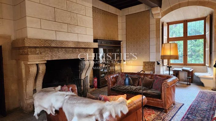 Image No.10-9 Bed House for sale