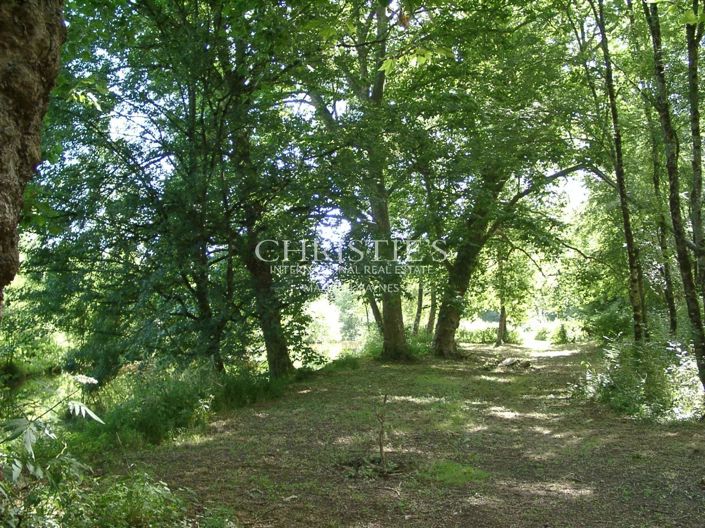 Image No.8-9 Bed House for sale