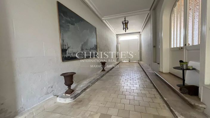 Image No.14-6 Bed House for sale