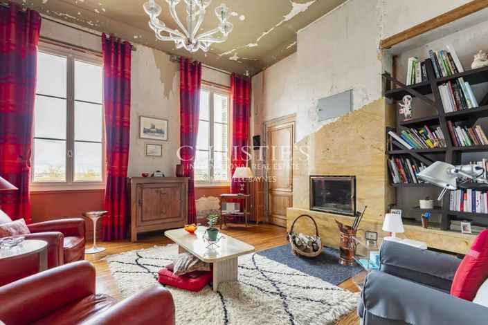 Image No.10-5 Bed House for sale