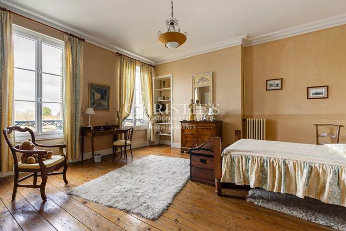 Image No.13-5 Bed House for sale