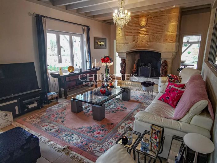 Image No.19-6 Bed House for sale