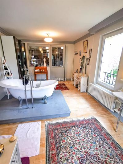 Image No.23-6 Bed House for sale