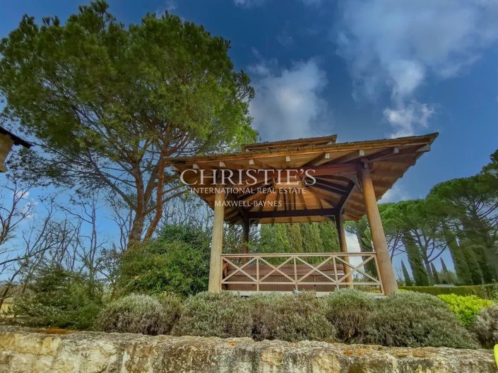 Image No.27-6 Bed House for sale