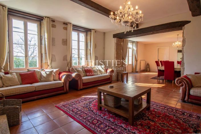 Image No.10-6 Bed House for sale