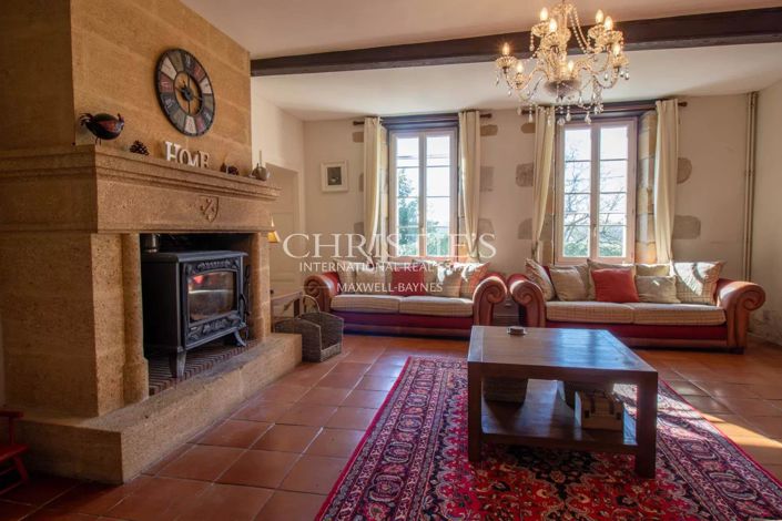 Image No.11-6 Bed House for sale