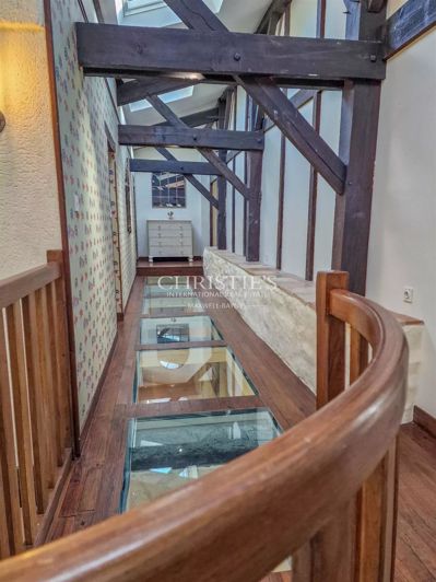 Image No.12-6 Bed House for sale