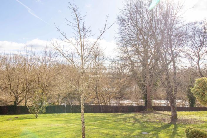 Image No.16-5 Bed House for sale