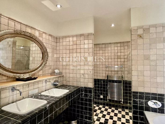 Image No.9-15 Bed House for sale