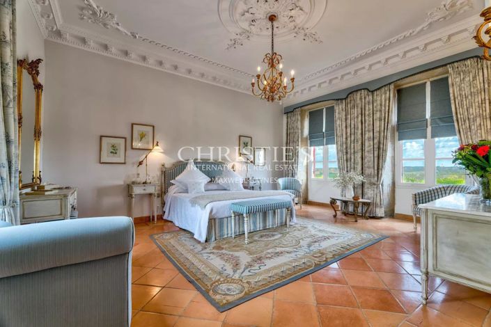 Image No.12-10 Bed House for sale