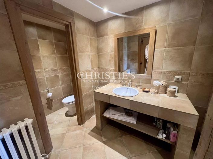 Image No.11-6 Bed House for sale