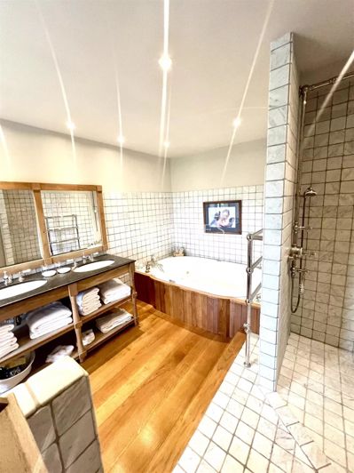 Image No.14-6 Bed House for sale