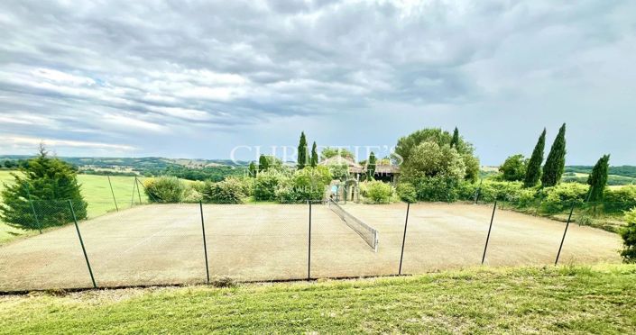 Image No.16-6 Bed House for sale