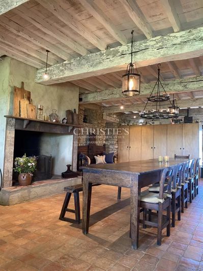 Image No.7-6 Bed House for sale