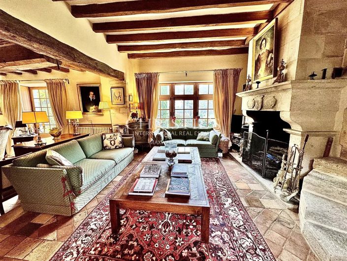 Image No.10-4 Bed House for sale