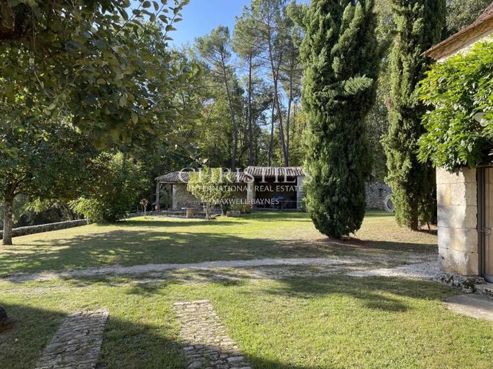 Image No.10-12 Bed House for sale