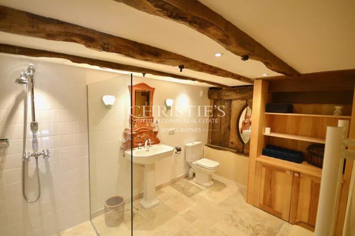 Image No.19-12 Bed House for sale