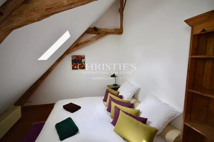 Image No.23-12 Bed House for sale