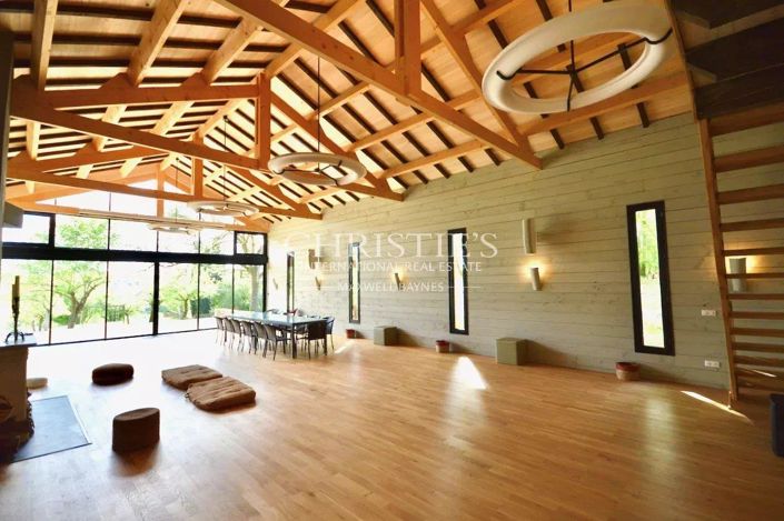 Image No.4-12 Bed House for sale