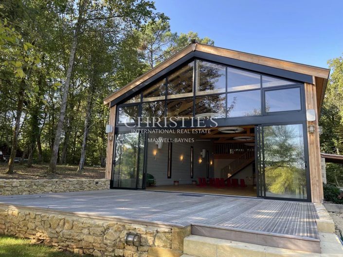 Image No.8-12 Bed House for sale