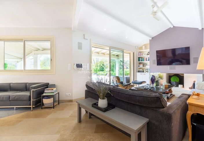 Image No.12-9 Bed House for sale