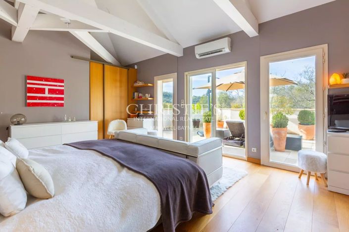 Image No.19-9 Bed House for sale