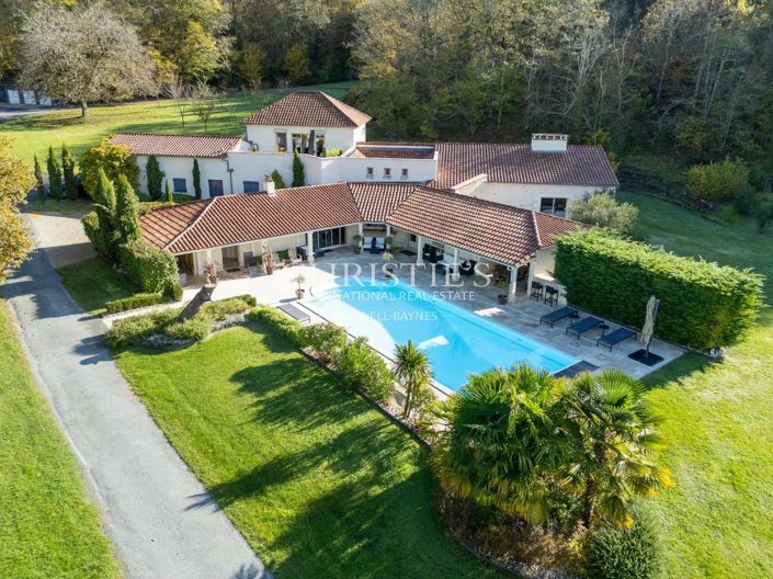 Image No.2-9 Bed House for sale