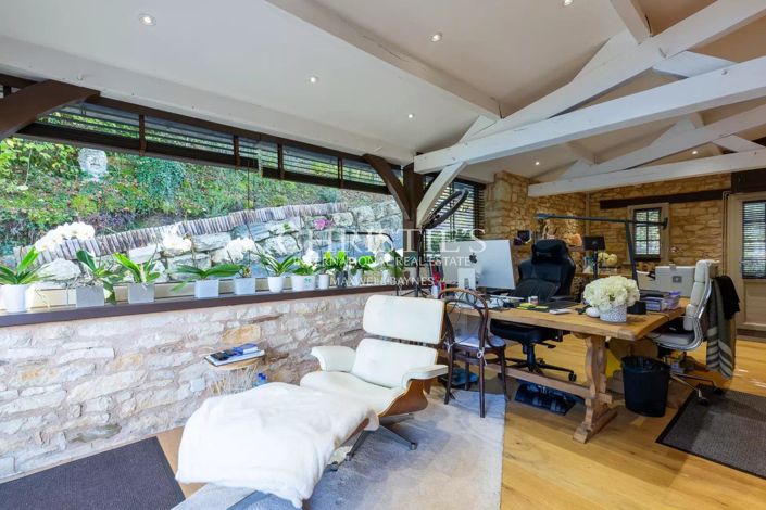 Image No.26-9 Bed House for sale