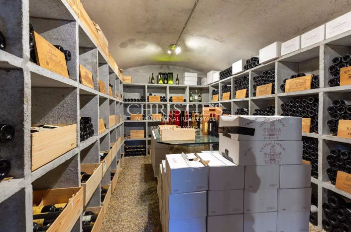 Image No.40-9 Bed House for sale