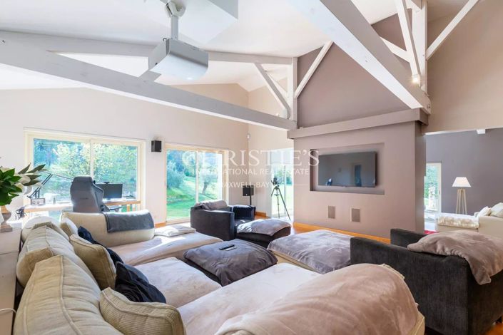 Image No.9-9 Bed House for sale