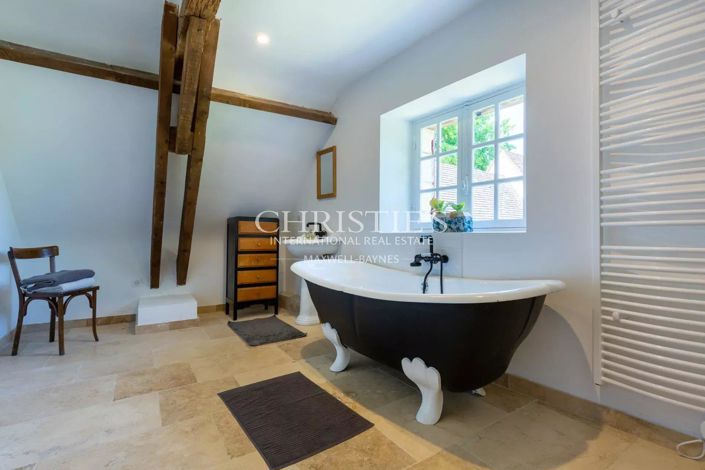 Image No.21-6 Bed House for sale